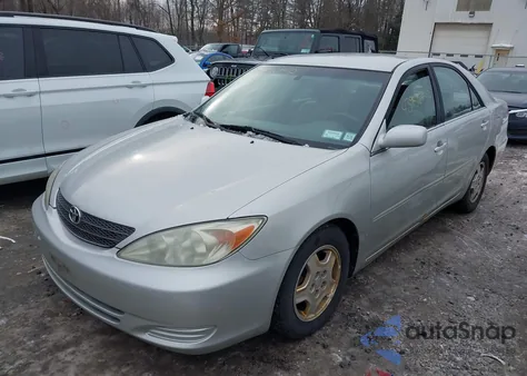 2003 Toyota Camry Le V6 from USA, damaged, VIN 4T1BF32K93U542679